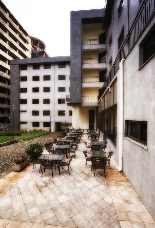 The Mosaic Hotel Addis-Abeba Extérieur photo