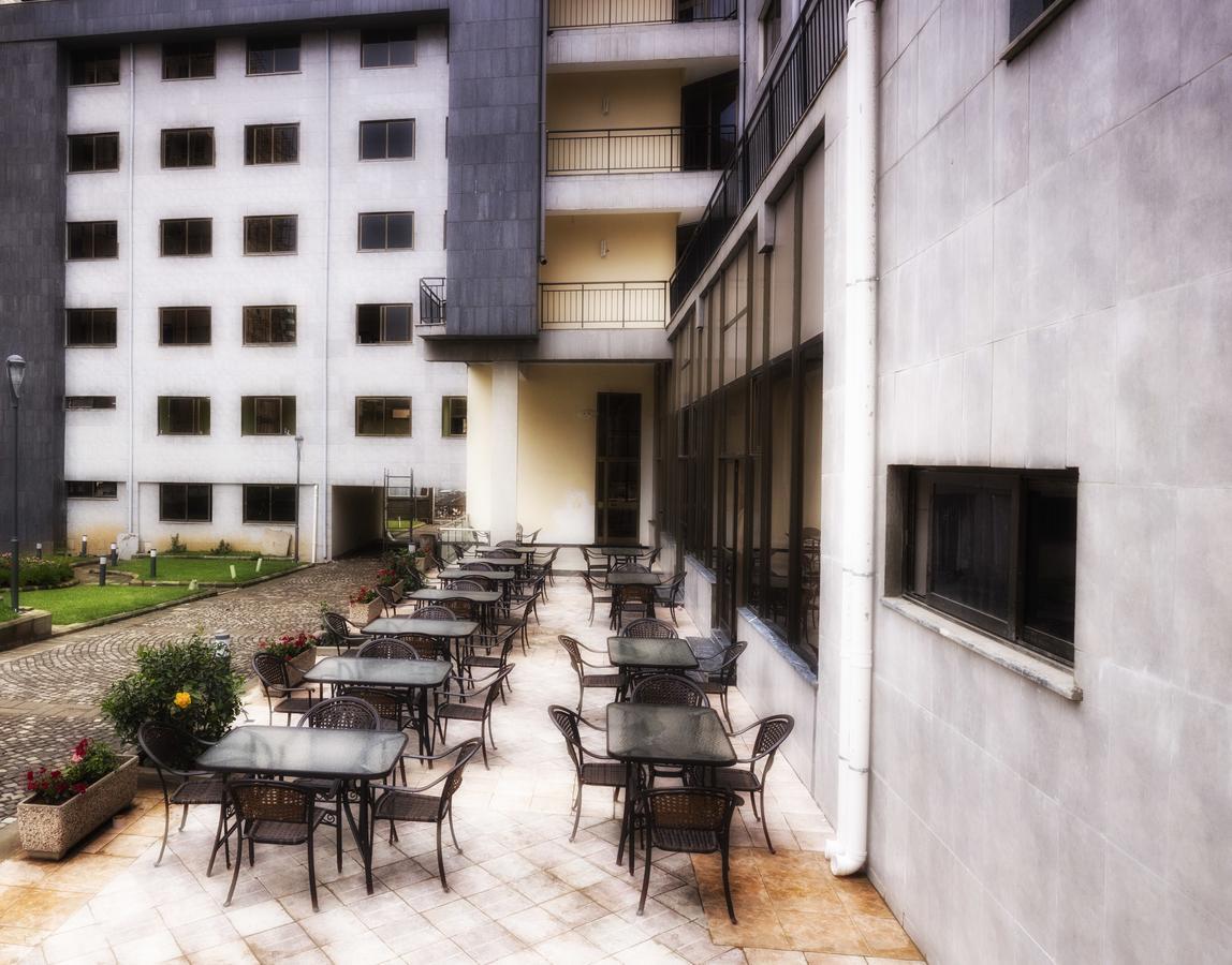 The Mosaic Hotel Addis-Abeba Extérieur photo