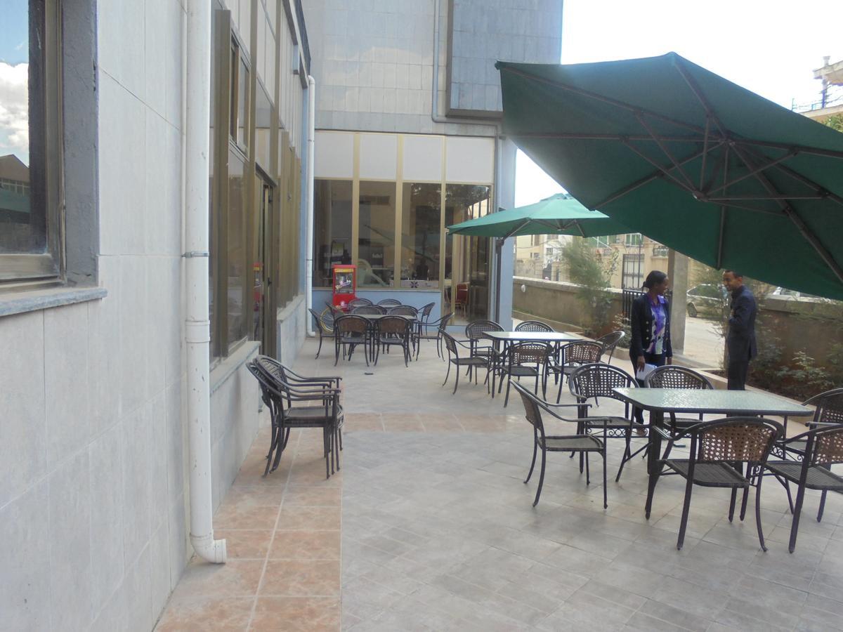The Mosaic Hotel Addis-Abeba Extérieur photo