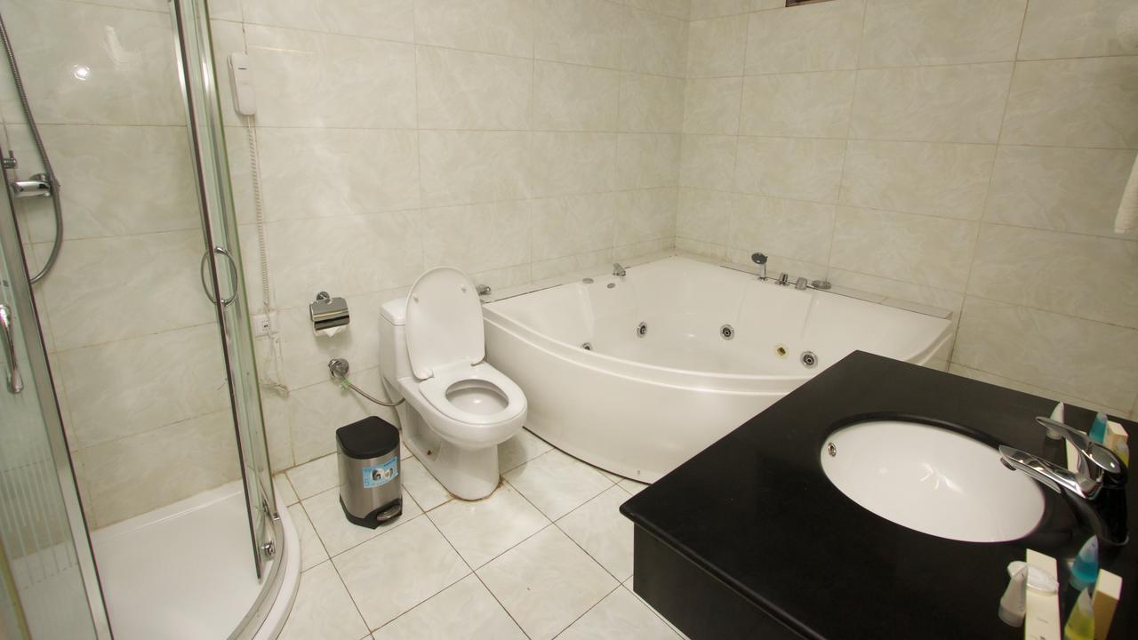 The Mosaic Hotel Addis-Abeba Extérieur photo