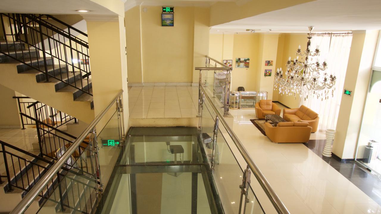 The Mosaic Hotel Addis-Abeba Extérieur photo